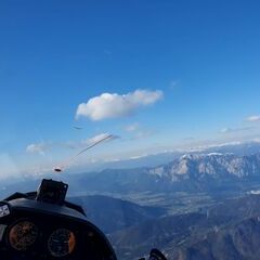 Flugwegposition um 15:33:50: Aufgenommen in der Nähe von 33018 Tarvis, Udine, Italien in 2696 Meter